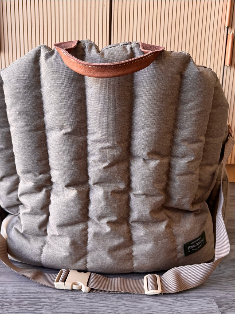 Beige Quilted Dog Car Seat and Carrier - Safe Comfortable Travel by Hunting Pony - Picture 4 of 5